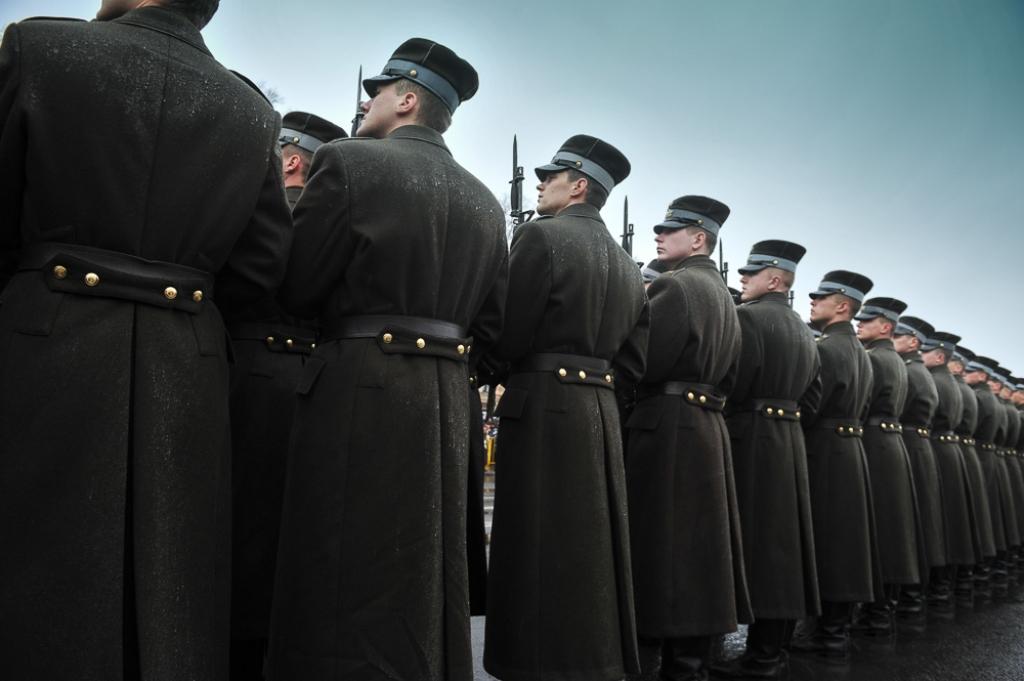 Dienas FOTOREPORTĀŽA: Svētku parāde 11.novembra krastmalā