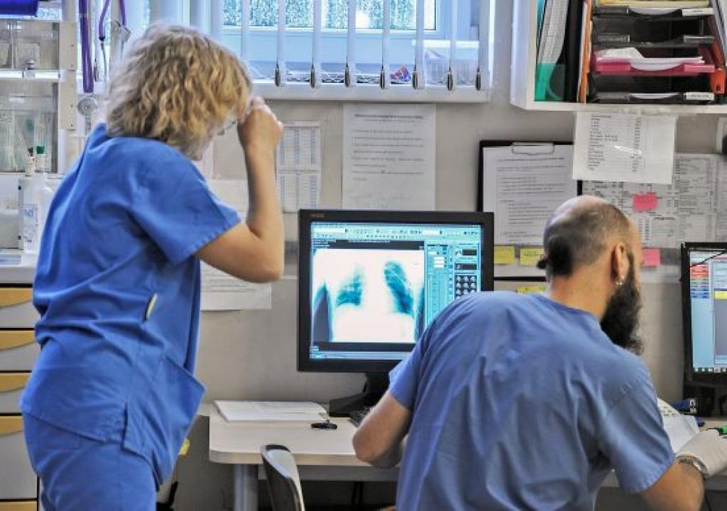 Mediķiem ar nelielu pieaugumu nepietiks
