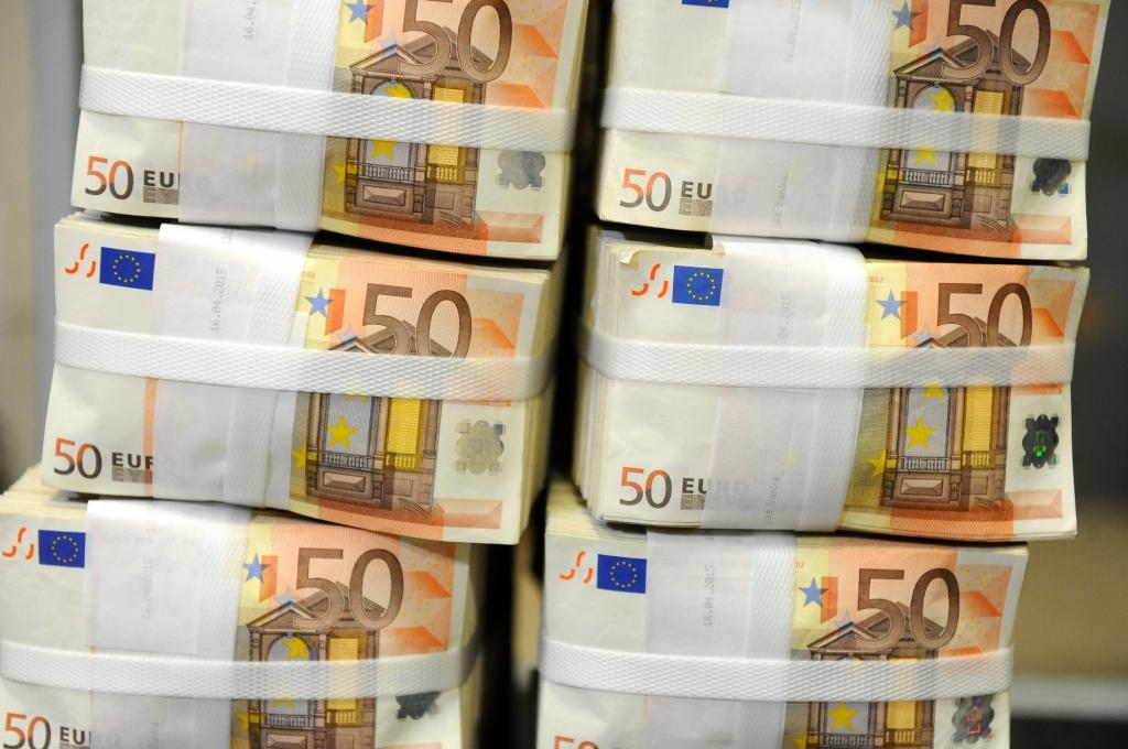 Papildināta - Lielvārdes mērs pašvaldības vārdā gribējis aizņemties 200 miljonus eiro