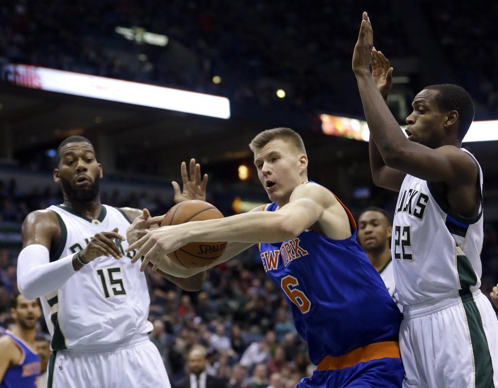 FOTO, VIDEO: Porziņģim salīdzinoši pieticīgāks sniegums, Knicks piedzīvo zaudējumu Milvoki