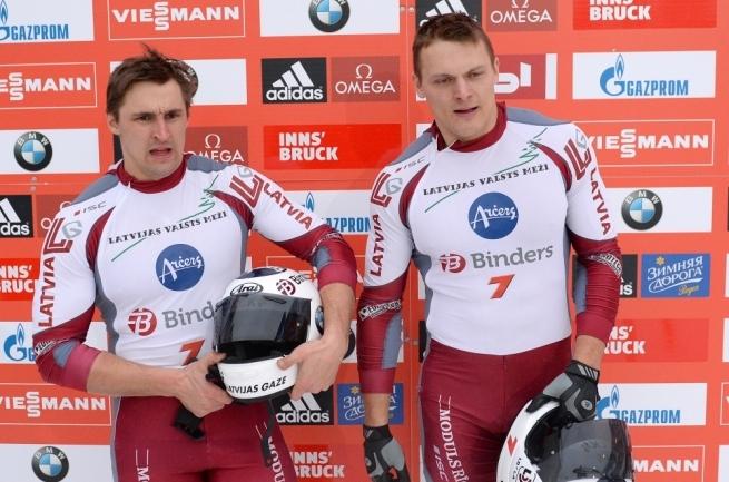 Bobslejs: Pasaules kausa kopvērtējumā pirmajos divos posmos Melbārža divnieks - otrais