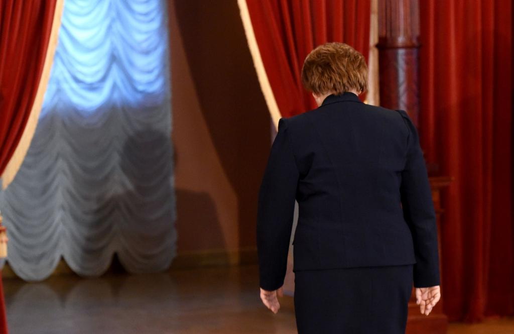 Dienas tēma: Jaunie brauks pa vecajām sliedēm
