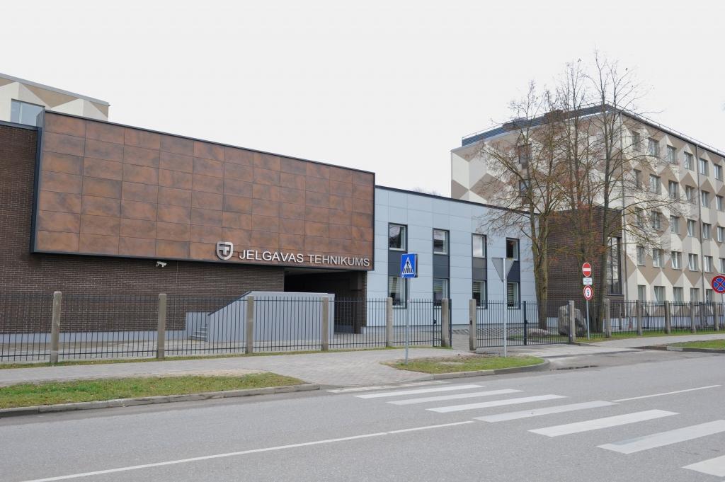 Gada būve: Zemgalē pogas izgriež Jelgava
