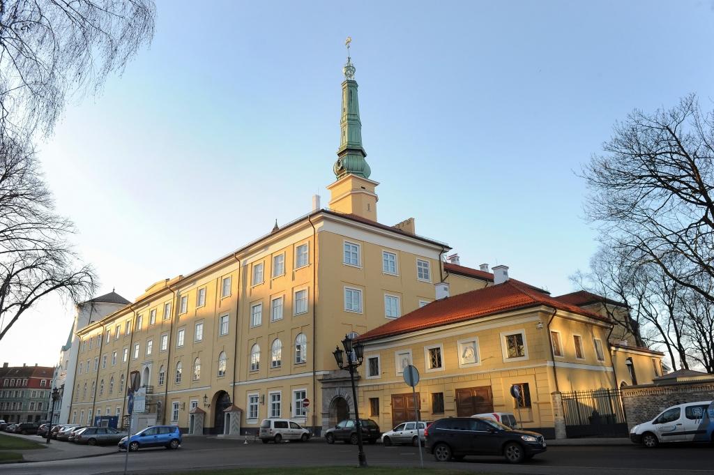 Gada būve - galvaspilsēta: Nacionālās pašapziņas projekti
