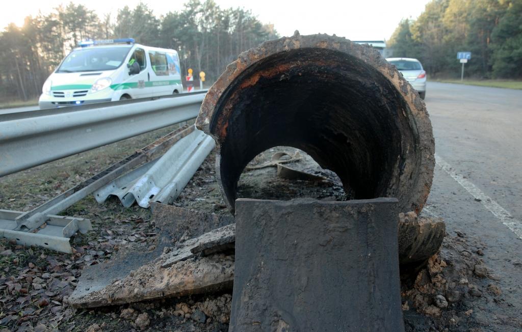 Pabeigti remontdarbi plīsušā ūdensvada teritorijā Berģos un pilnībā atjaunota satiksme uz Vidzemes šosejas