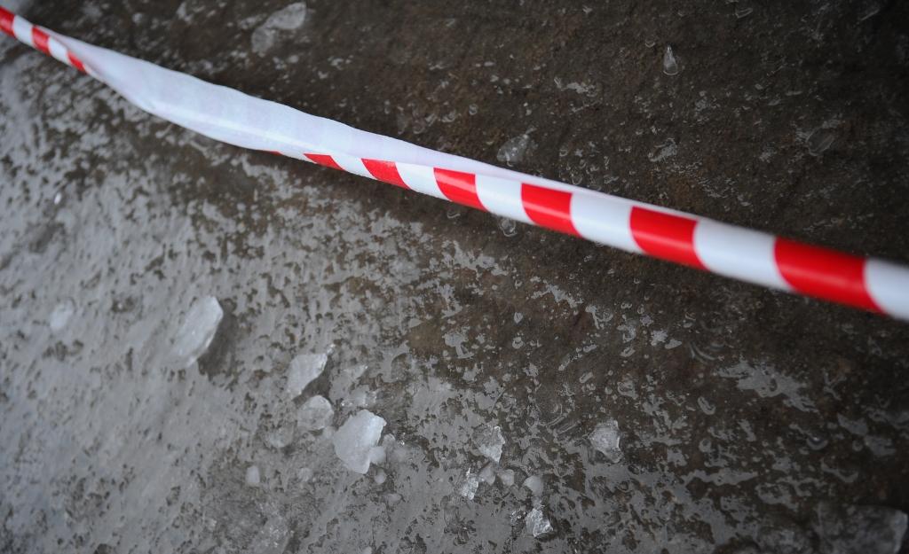 Brīdina par apledojuma risku uz Rīgas tiltiem un ielām