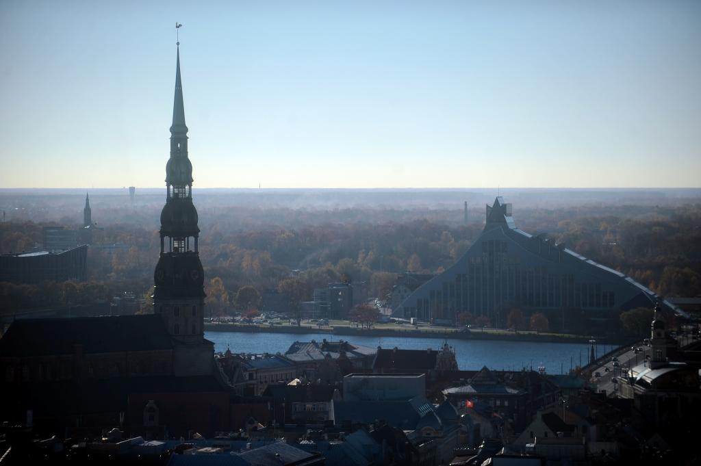Svētku brīvdienas sāksies ar sauli un siltu laiku, vēlāk gan gaidāmi mākoņi un nokrišņi