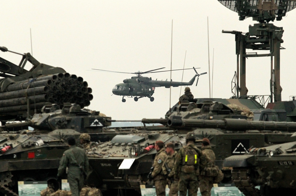 NATO vienojas par militārās klātbūtnes pastiprināšanu Austrumeiropā