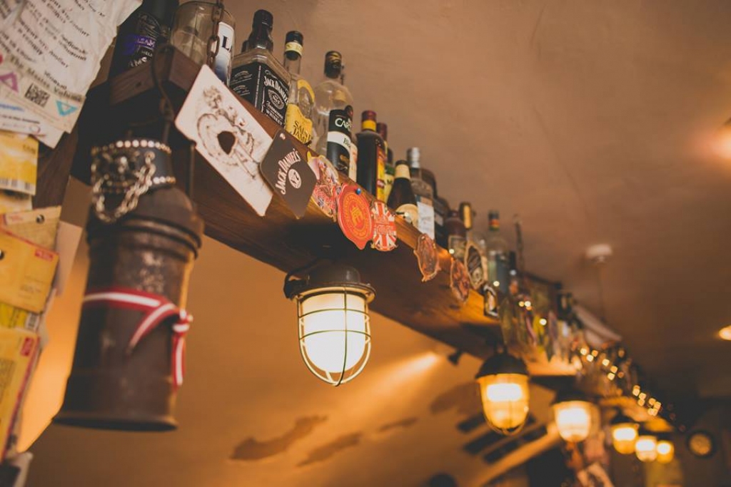 Populārā Daugavpils kluba Artilērijas pagrabi telpas piedāvās iznomāt Cafe Leningrad saimniekam