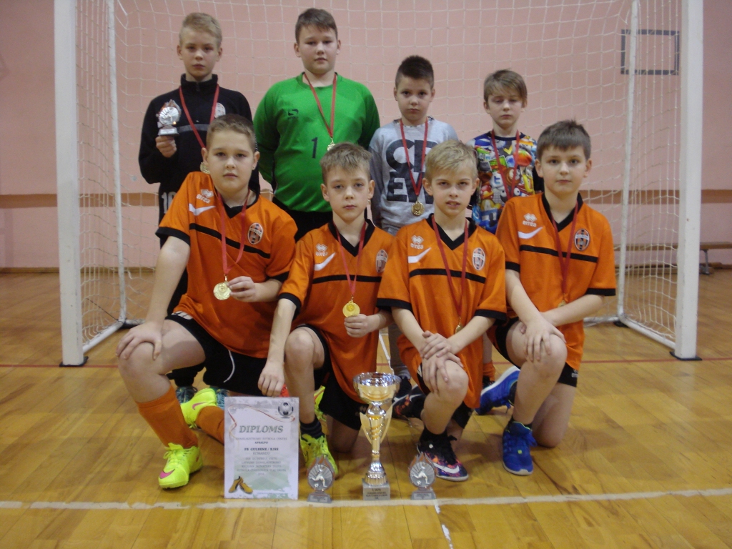 Gulbenes futbolisti piedalīsies finālsacensībās