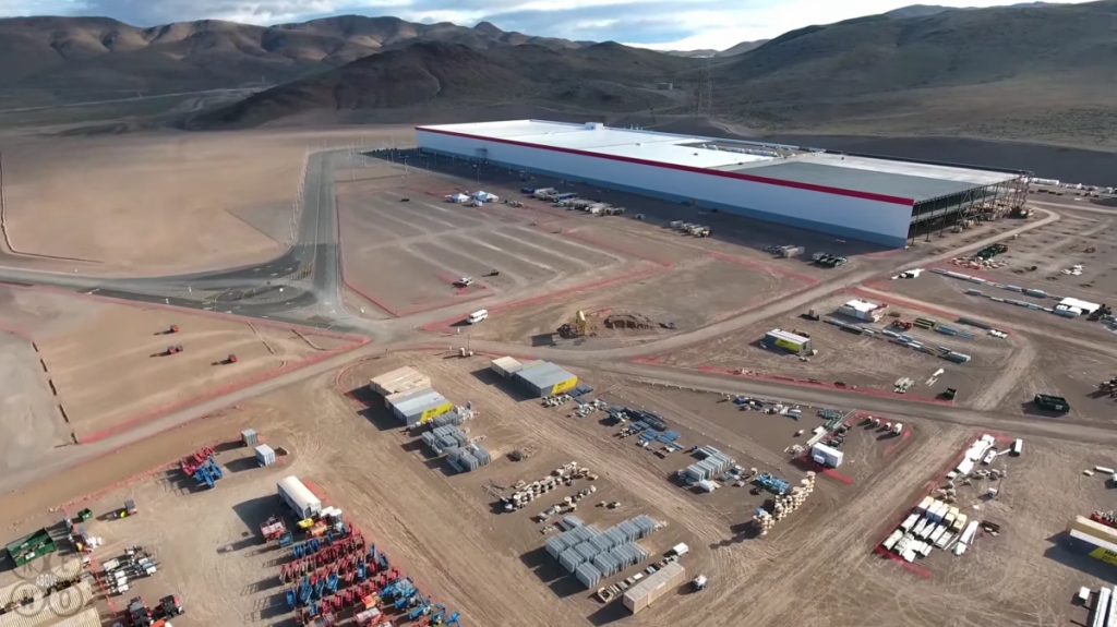 FOTO: Tesla megarūpnīcas būvniecība