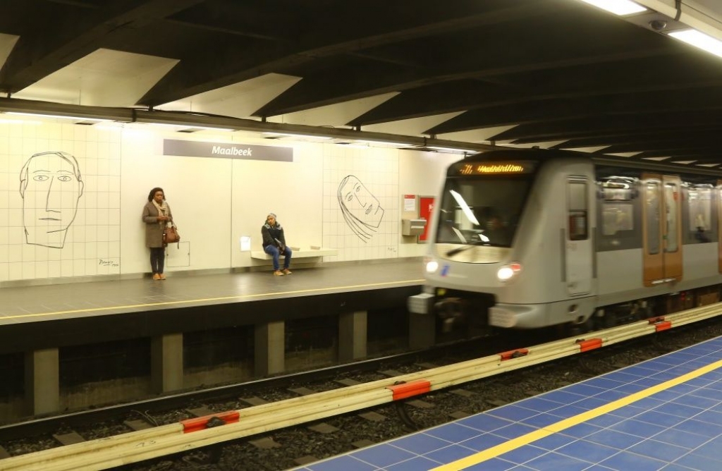 Darbību atsāk teroraktā cietusī Briseles metro stacija