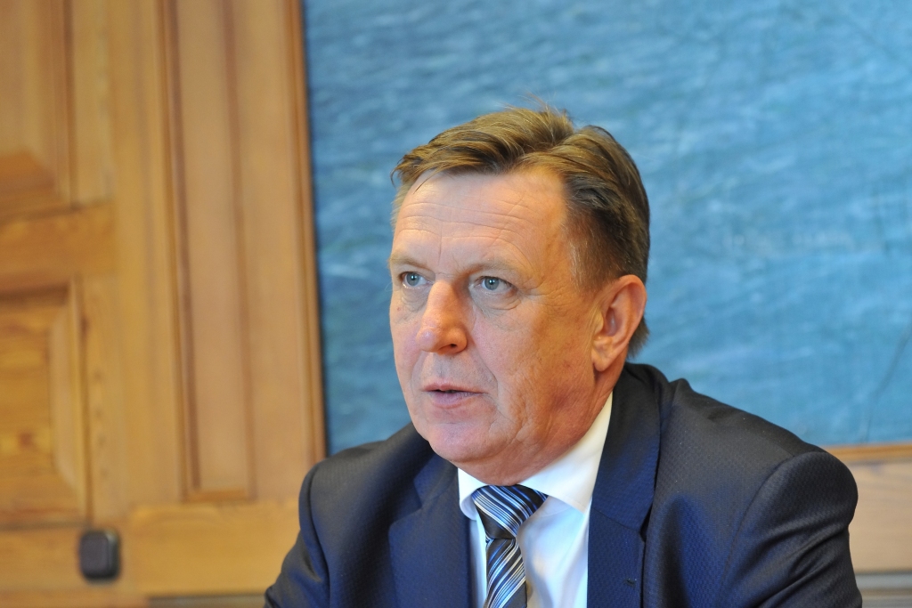 Kučinskis: Kādam būtu jāuzņemas atbildība par investora izvēli Liepājas metalurgam