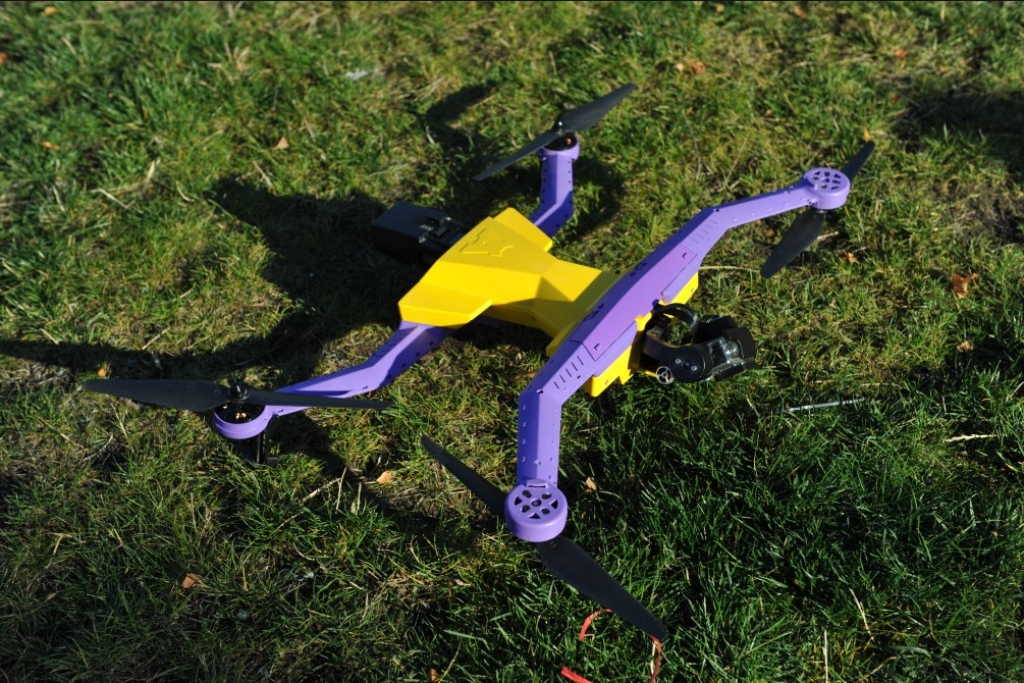 Mācās būvēt AirDog