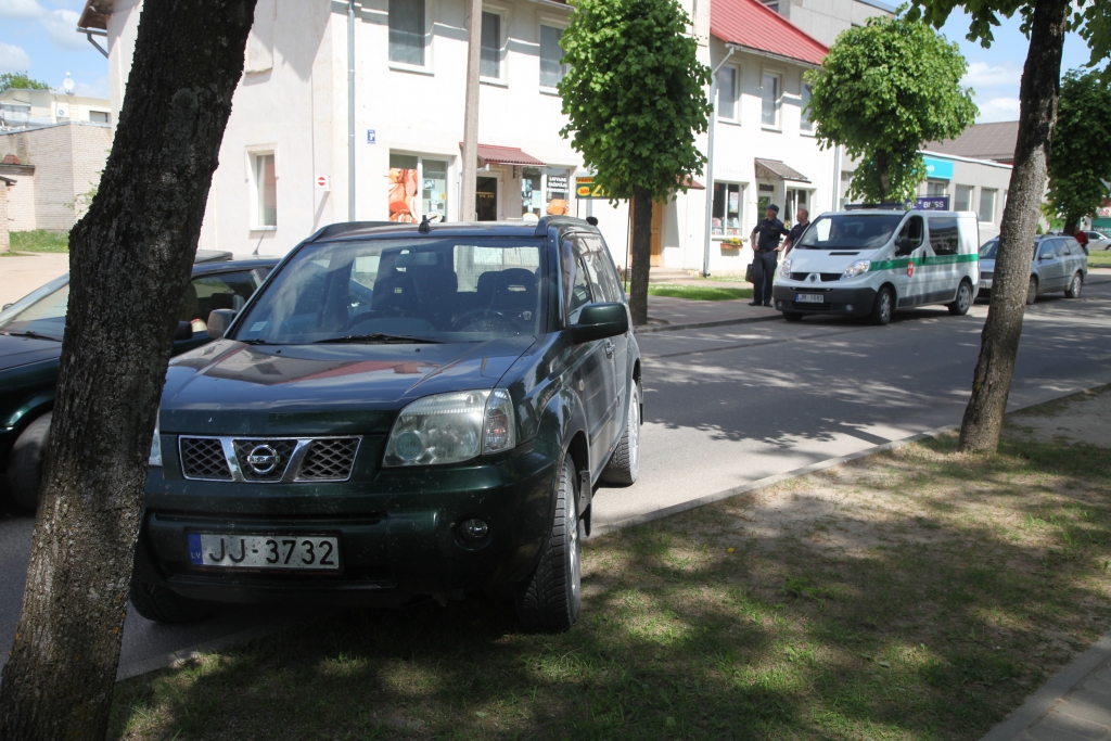 Aizripo automašīna