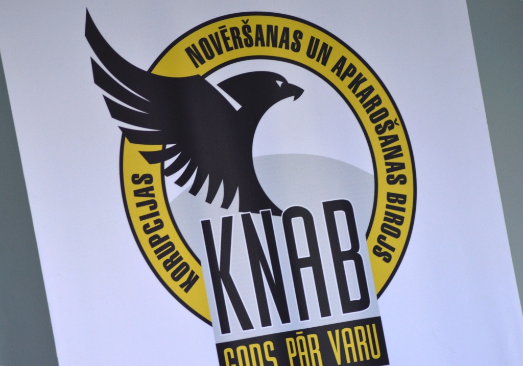 KNAB veic strukturālas reformas; likvidē vairākas amata vietas un vienu nodaļu, vietā izveidojot citu