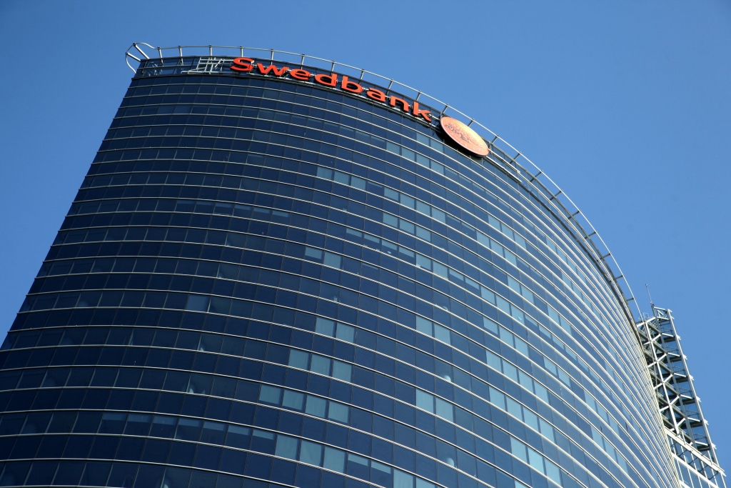 Swedbank peļņa kritusies