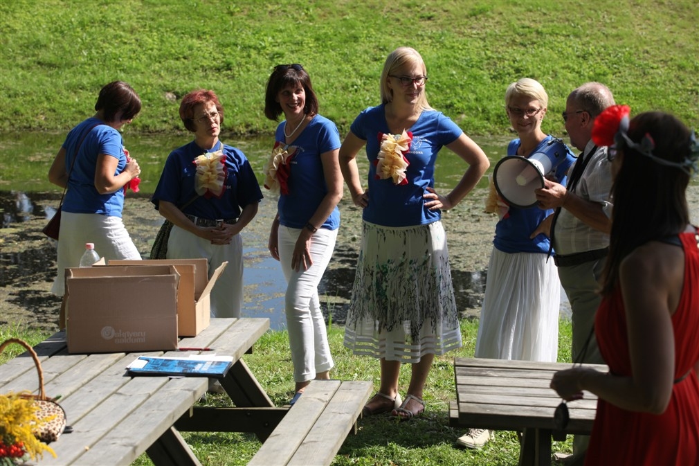 Foto: kormūzikas fanu, dziedātāju un personību saiets "BrāliBrāli" Ozolkalnā