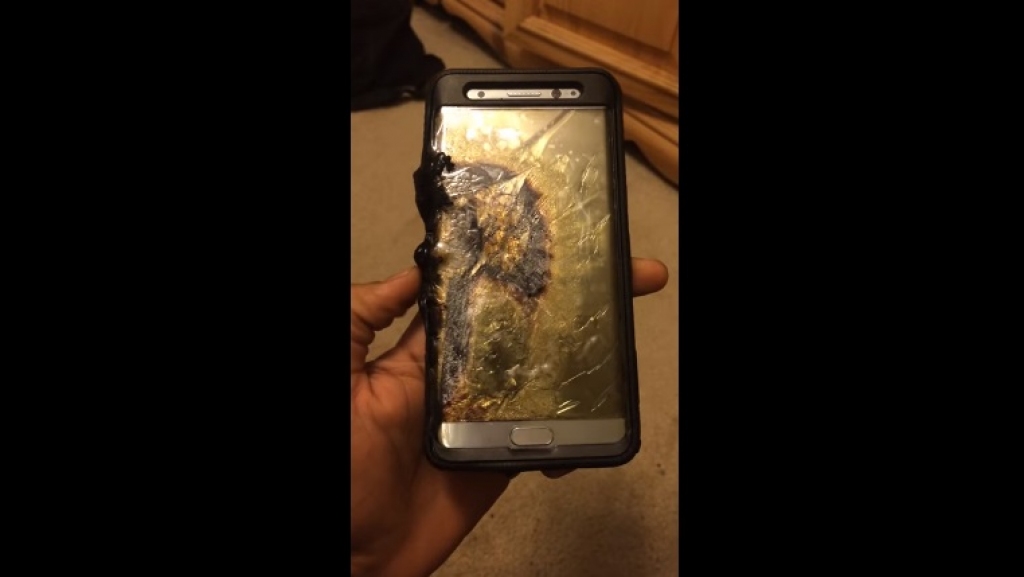 Samsung aptur "degošo" Galaxy Note7 viedtālruņu tirdzniecību (papildināts 13:57)