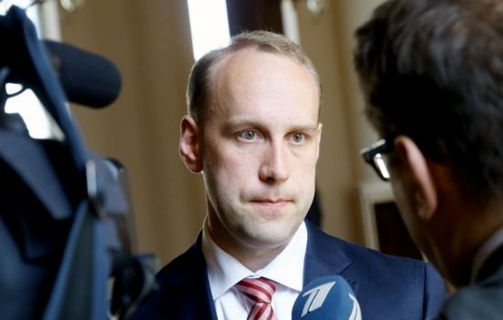 Atvērs maku, lai atrastu vadītāju