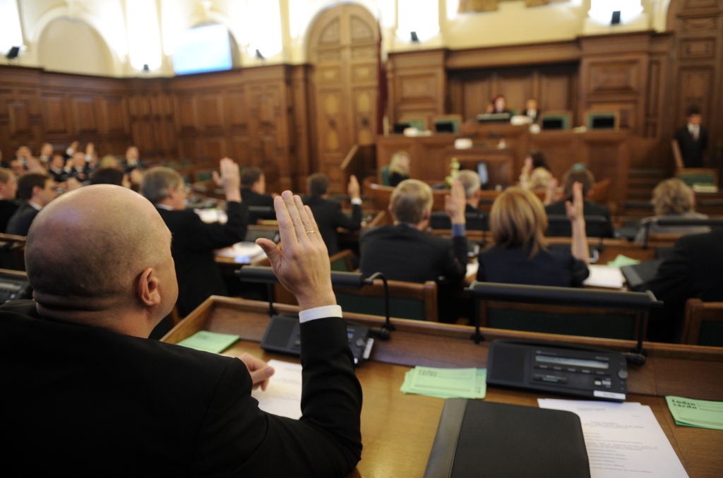 Saeima piešķir onkoloģijai 10 miljonus eiro