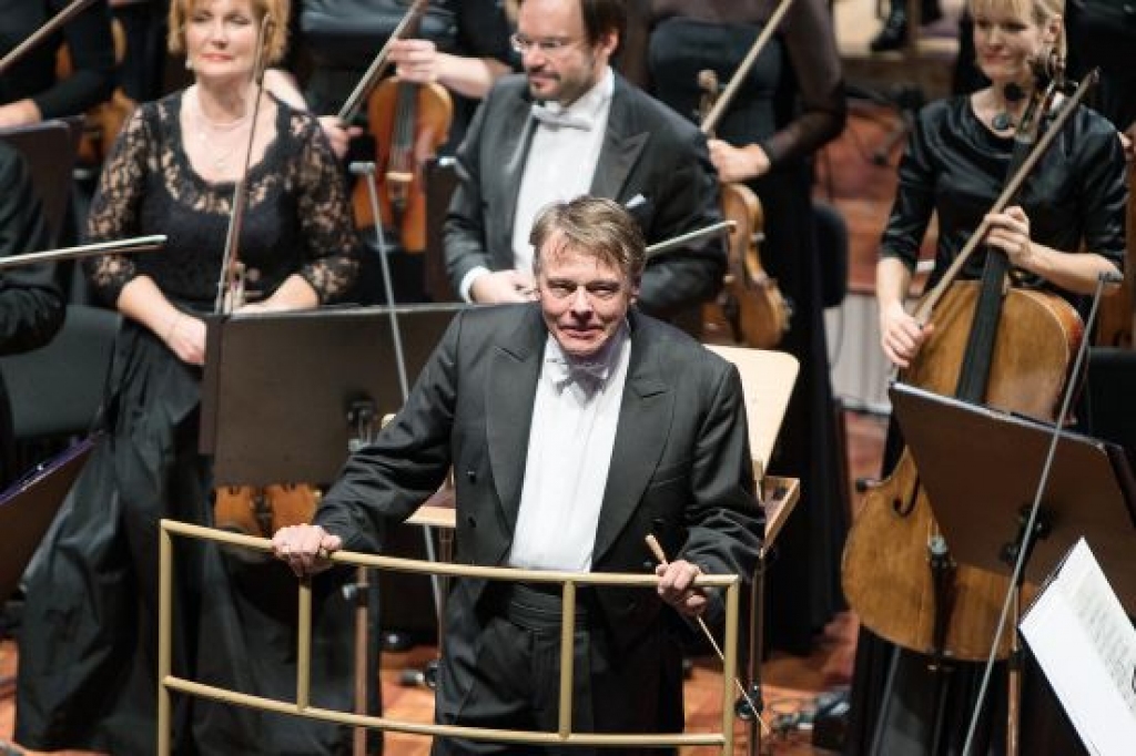 Mariss Jansons: Politiķiem jāklausa meistari
