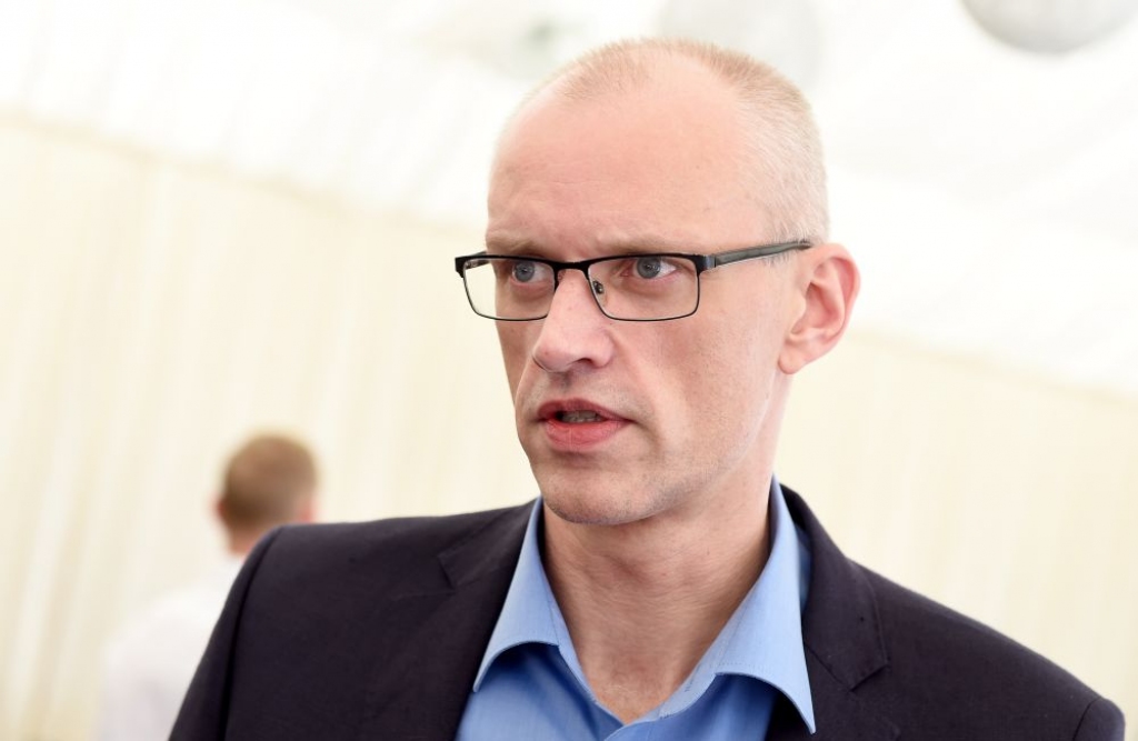 Truksnim un Raitumam piemēro aizdomās turēto statusu KNAB sāktajā kriminālprocesā; Jūrmalas mēra amatu ieņemt neliedz