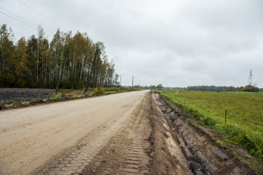 FOTO: Grants ceļa Tilža–Baltinava atjaunošana