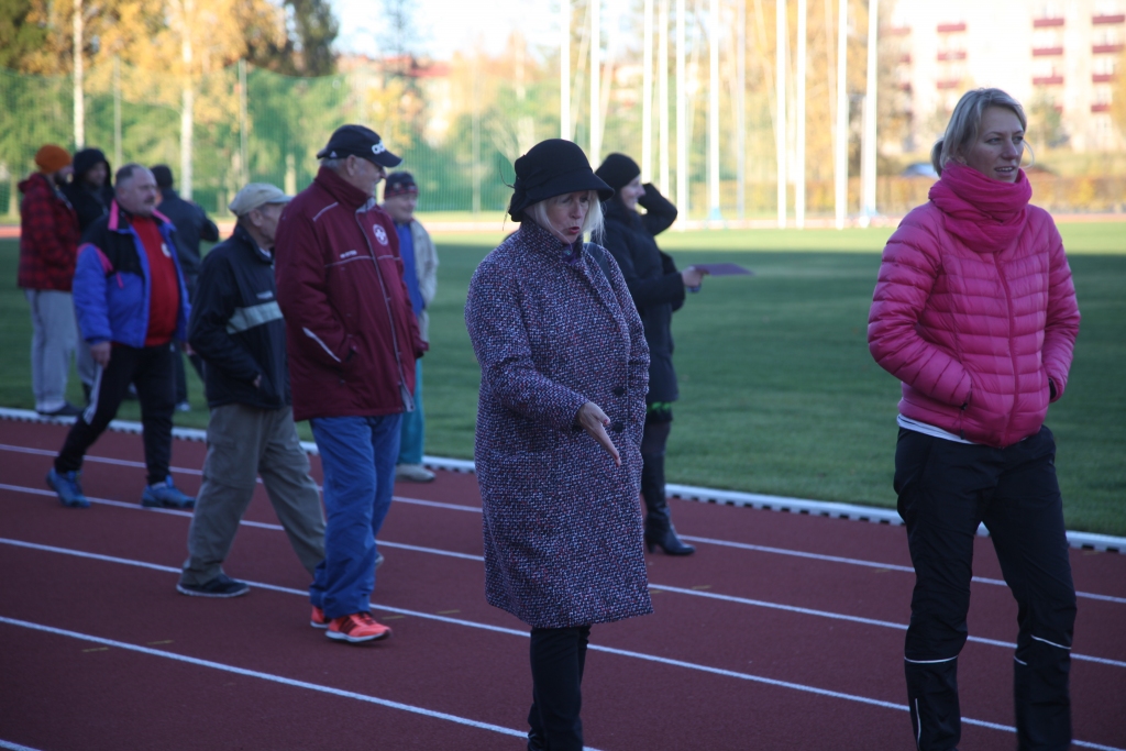 Uz stadiona skrejceļa – tikai sporta apavos!