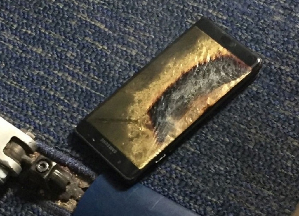 airBaltic aicina lidojuma laikā turēt izslēgtus Samsung viedtālruņus Galaxy Note 7