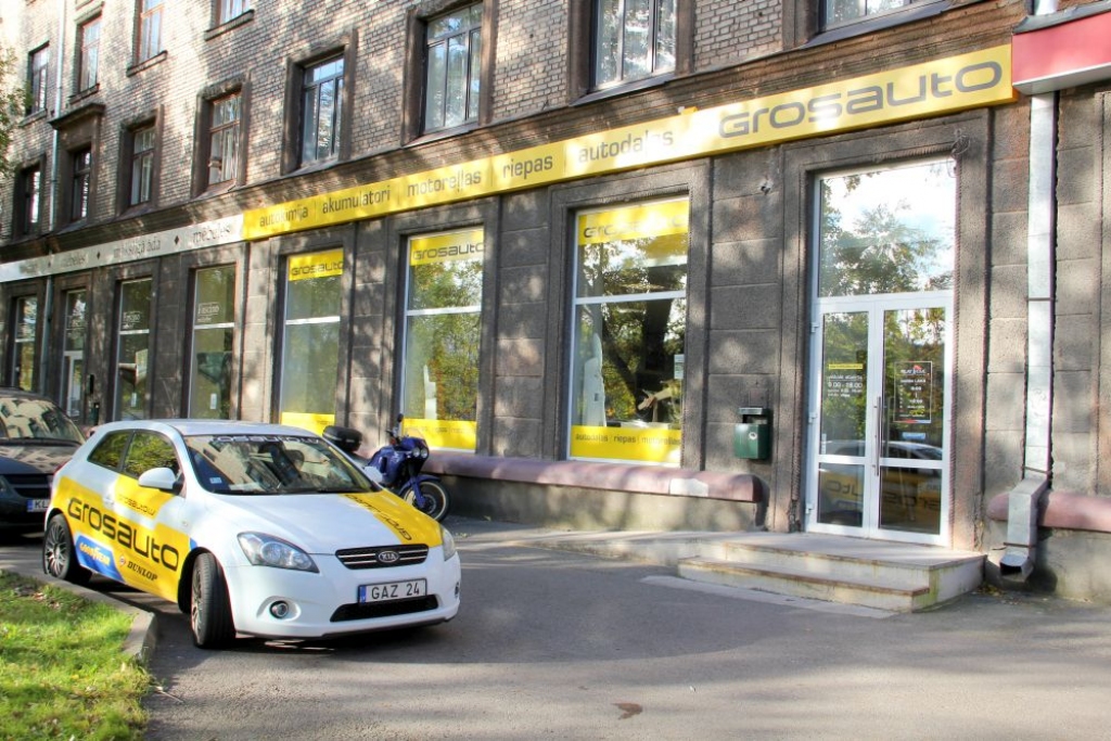 Gunvaldis Groskops db.lv stāsta par «ļoti agresīvo un negodīgo konkurenci» auto rezerves daļu tirdzniecībā