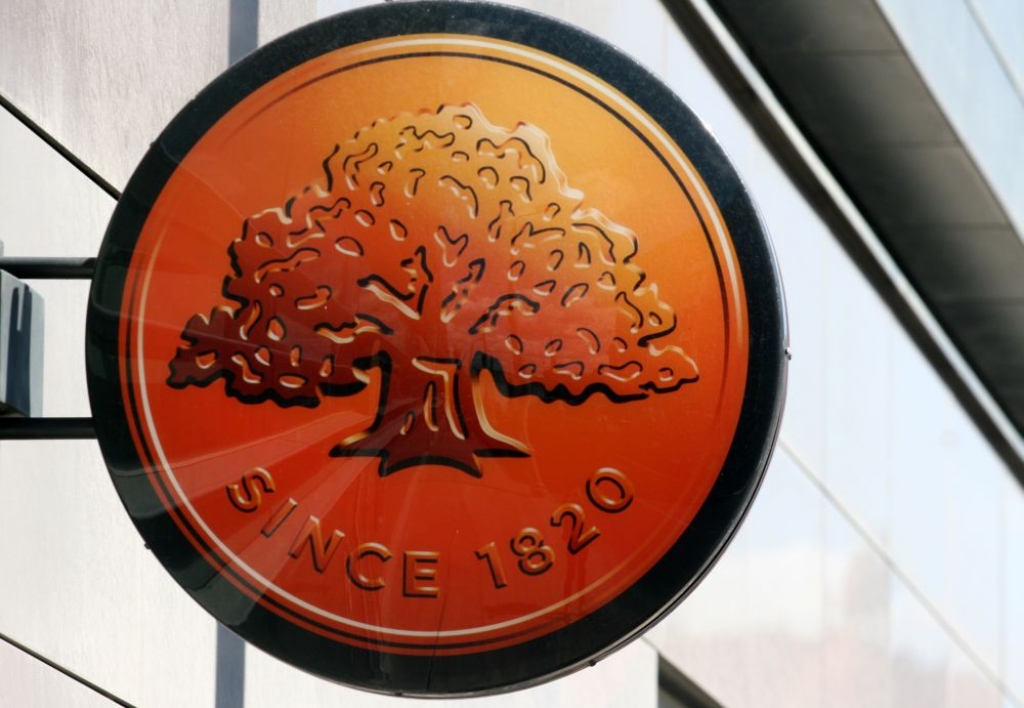 Swedbank paaugstina darbiniekiem algas