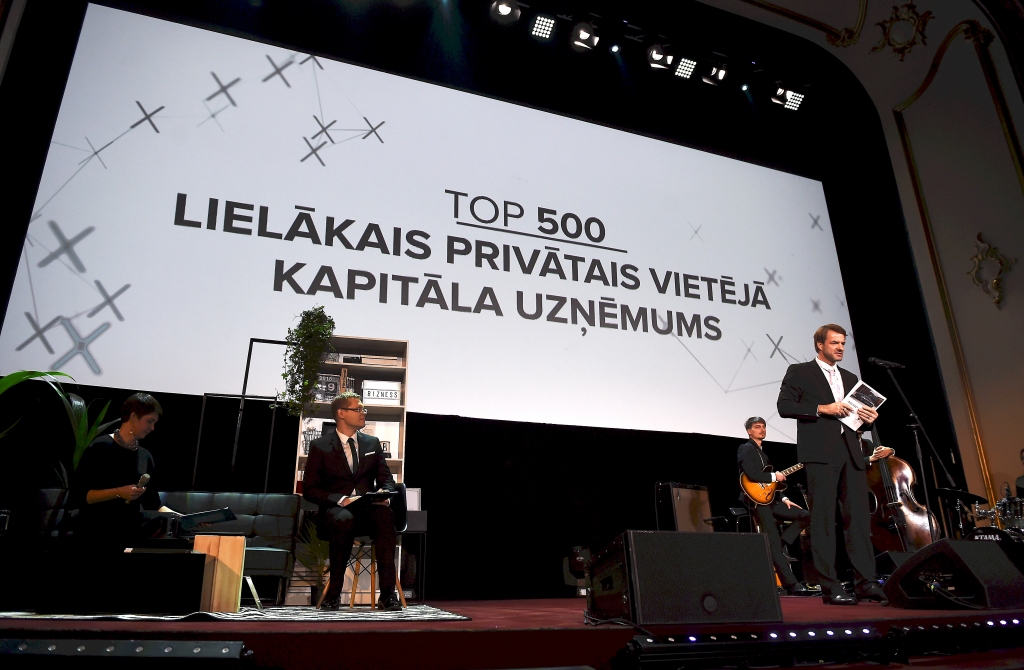 Papildināta: Latvijas lielāko uzņēmumu TOP 500 apbalvošanas ceremonija fotogrāfijās