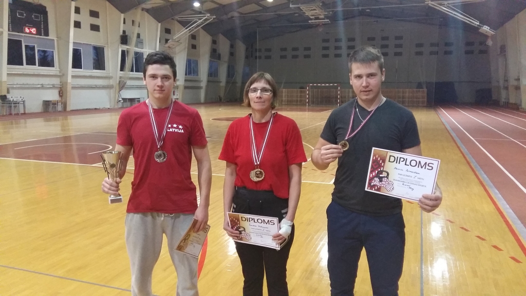 Jaungulbenieši startē Jēkabpilī