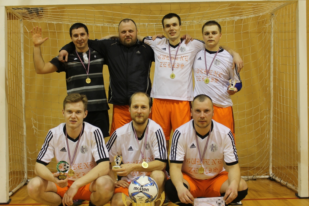 Finišē novada telpu futbola čempionāts