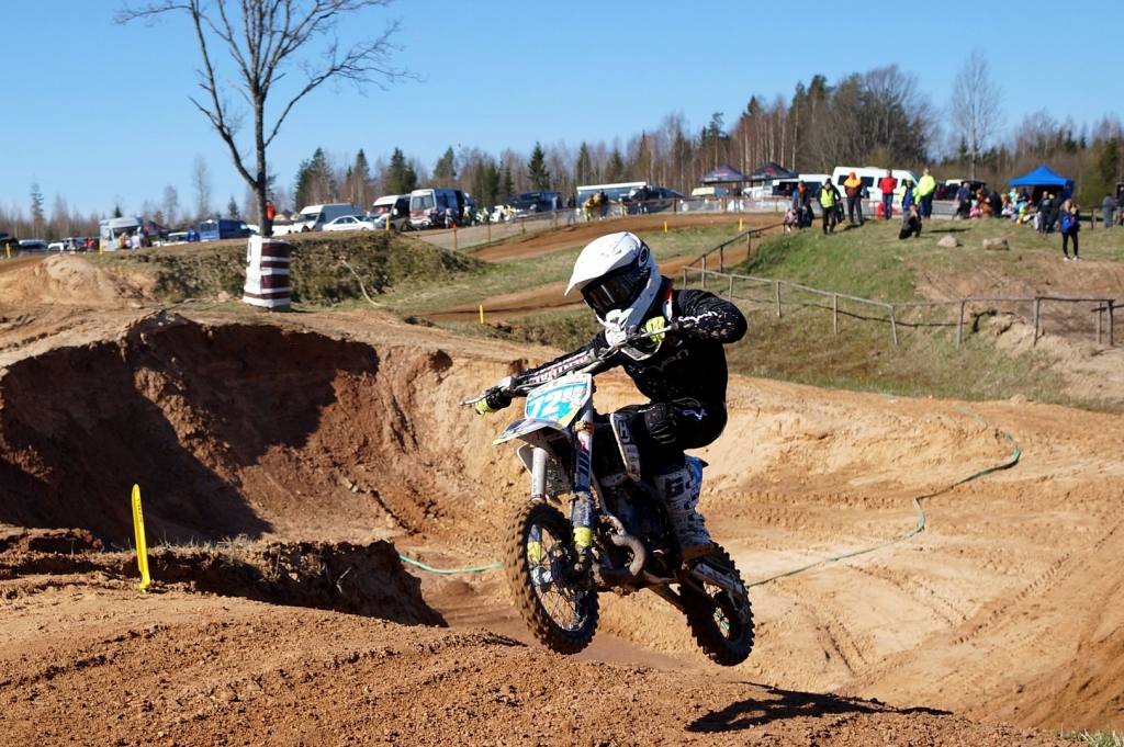 Startē 17 novada motosportisti