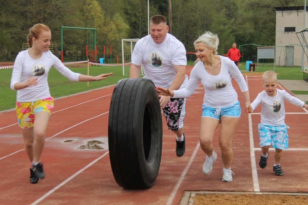 Ģimeņu sporta svētki un meistarklase ēdienu gatavošanā