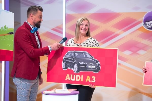 Māmiņa no Stāmerienas laimē automašīnu "Audi A3"