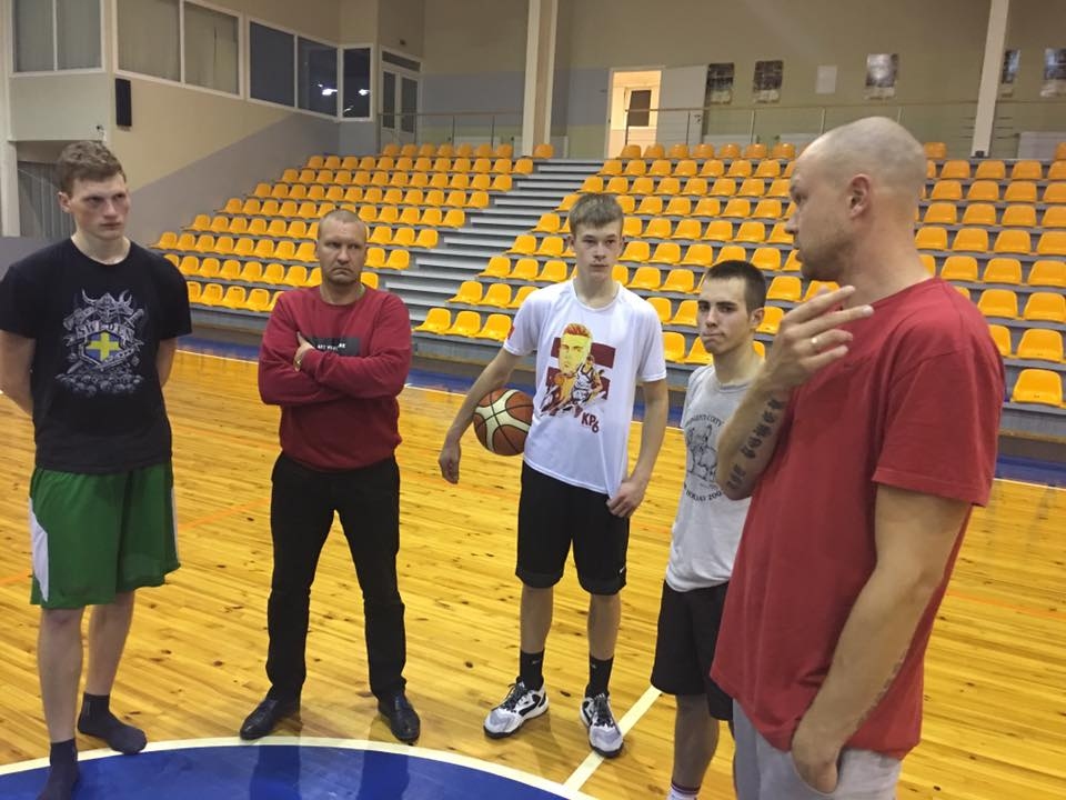 Basketbols: “Buki” izglābjas pēdējā sekundē