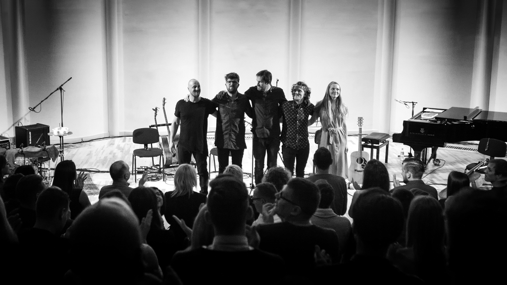 Gulbenes Kultūras centrā ar koncertu "Joprojām" viesosies latviešu grupa „The Sound Poets” 