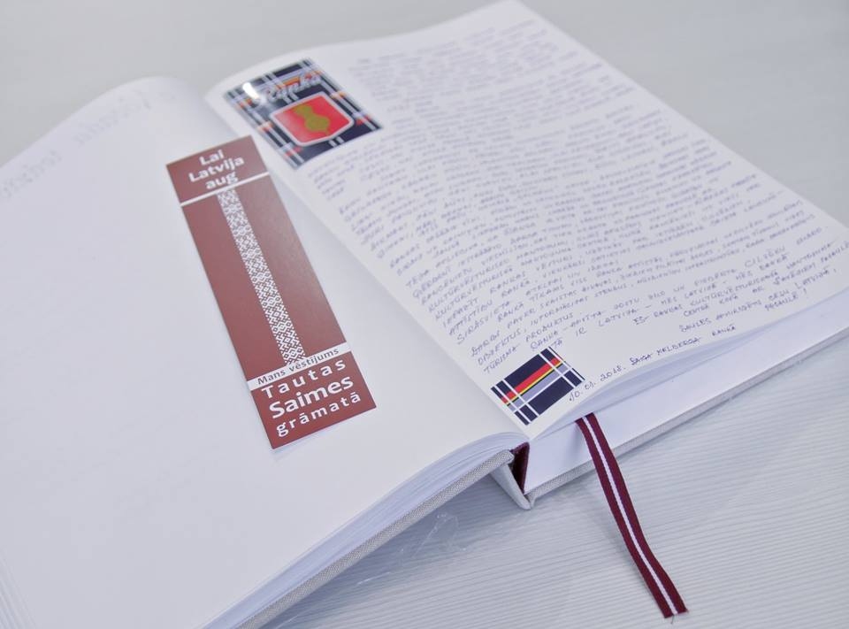 Tautas Saimes grāmata šonedēļ - Stāķos, nākamdēļ - Stāmerienas bibliotēkā