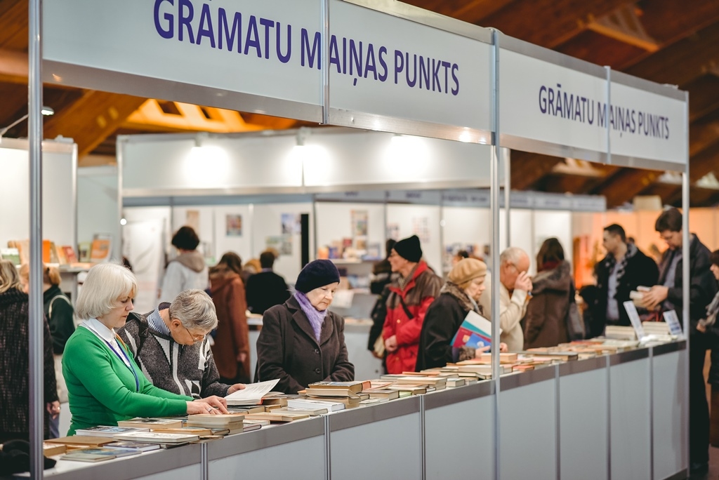 Mainies ar grāmatām un atrodi īsto “Latvijas Grāmatu izstādē 2018”!