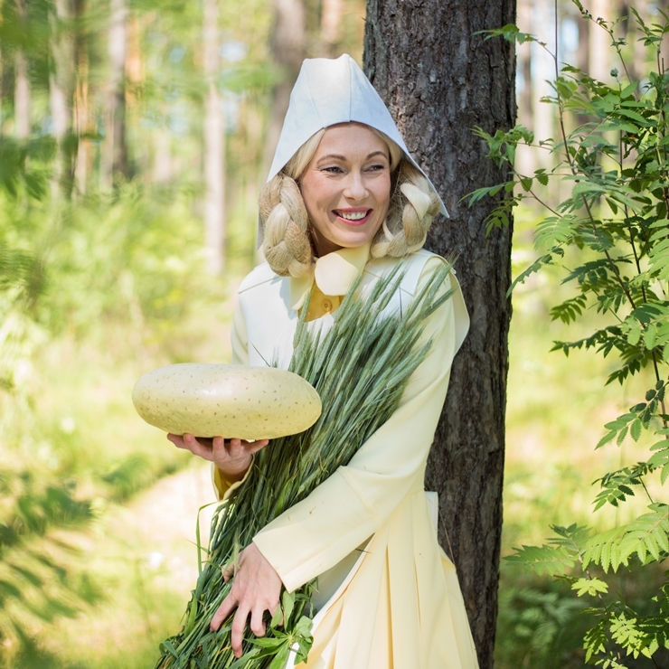 Alūksnes Pilssalas estrādē - īsti latviska joku luga 