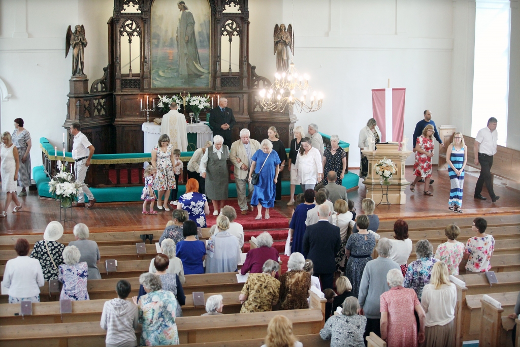 Luterāņu baznīcā - 175 gadu jubilejas dievkalpojums