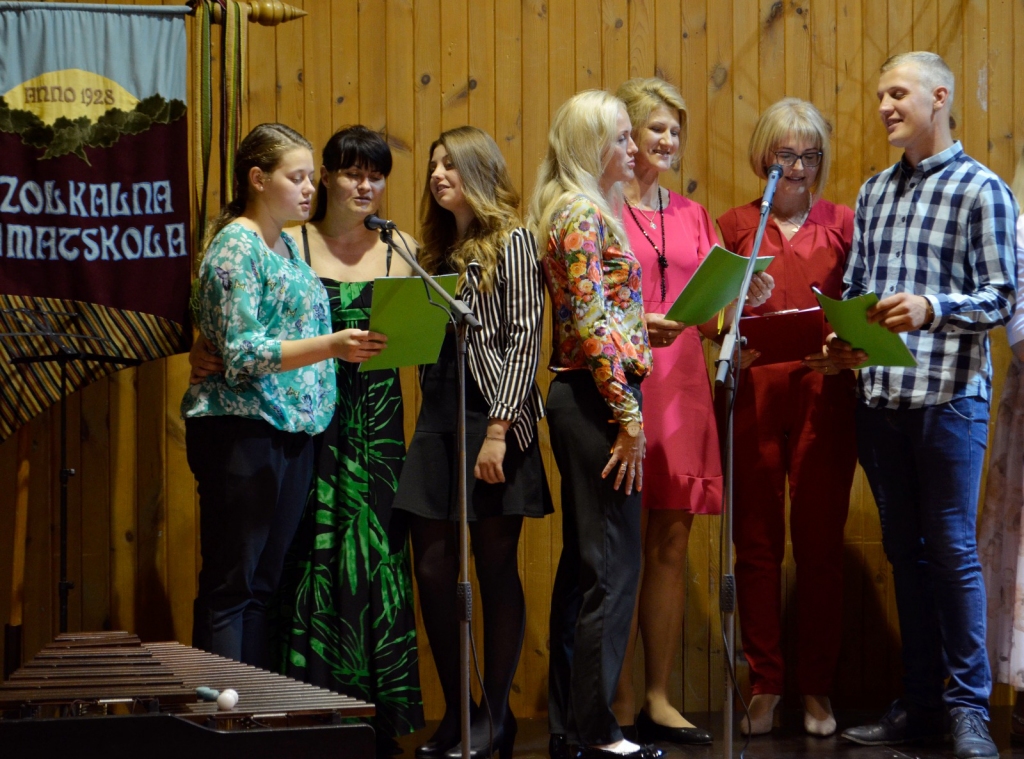 Ozolkalna pamatskolai - 90