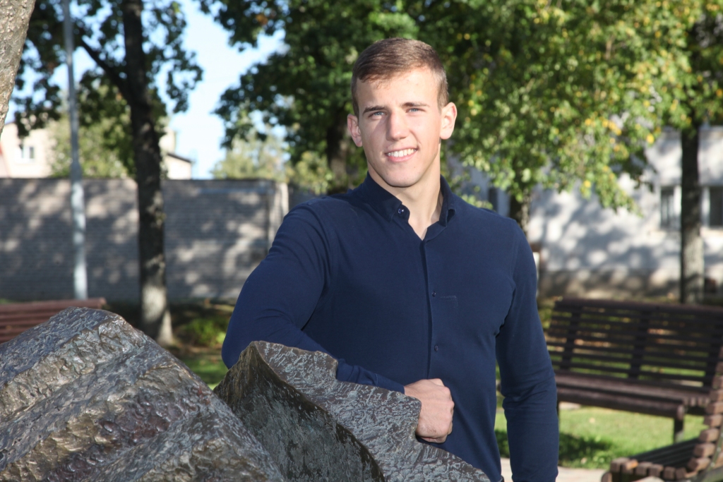 Iedvesmo latviešu strēlnieku virsnieki