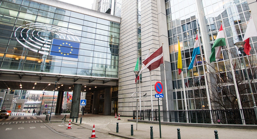 Eiropas Parlaments prasa tīrākus auto uz ES ceļiem līdz 2030. gadam