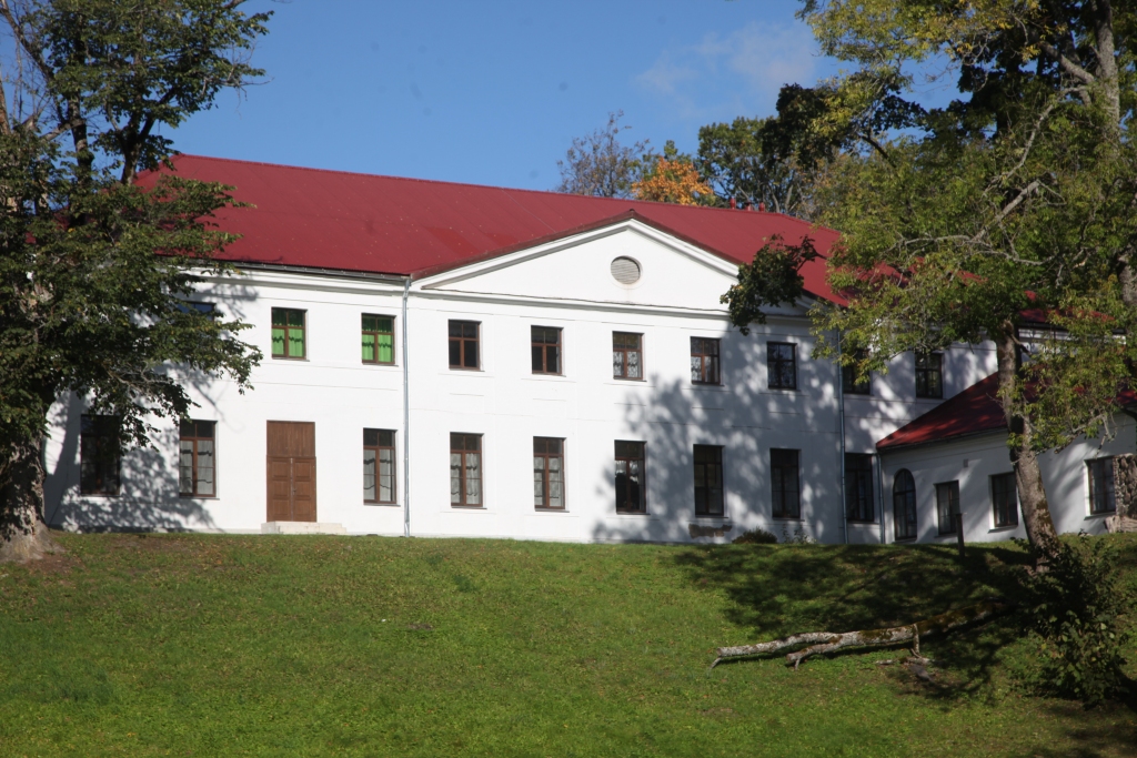 Litenes muižā tagad mācās studenti