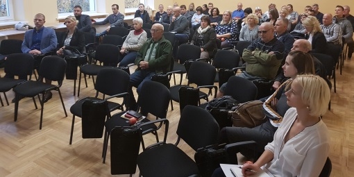 Tiekoties aktīvi diskutē par atpūtas kompleksa izveidi