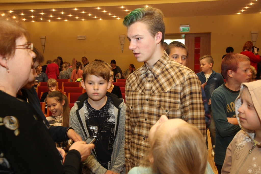 Atklāj pasteļtehnikas košo daudzveidību